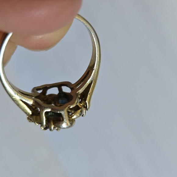 Ring - Picture 4 of 5
